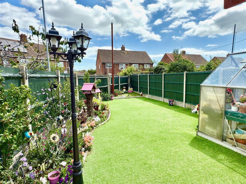GARDEN BACK.jpg