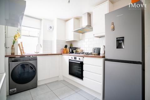 1 bedroom flat for sale, Harold Road, London SE19