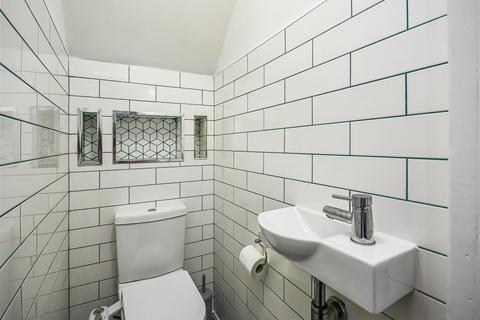 26 Brook Road, Wombourne, Wolverhampton, WV5 0EH