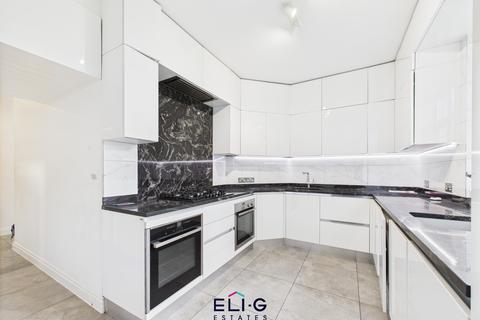 3 bedroom flat for sale, Golders Court, Woodstock Road, NW11