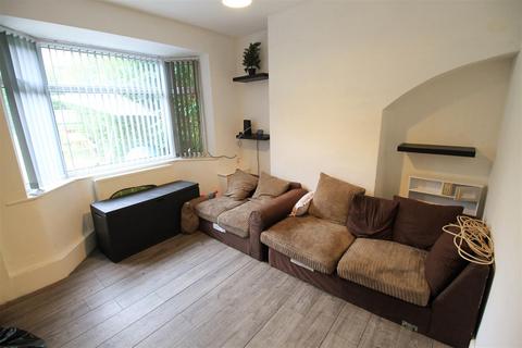 8 Dingle Avenue, Denton, Manchester, M34 7RB