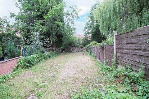 8 Dingle Avenue, Denton, Manchester, M34 7RB