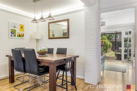 52 Brampton Close, Cheshunt, Waltham Cross, EN7 6HZ