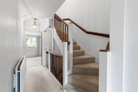 undefined, Lyons Crescent, Tonbridge