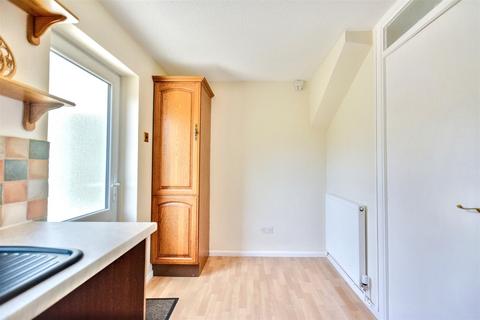 30 Wimpole Road, Beeston, Nottingham, NG9 3LQ