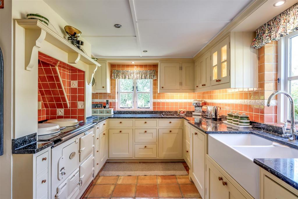 Kitchen / Breakfast Room