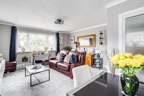 2 bedroom flat for sale, Downview Road, Worthing, West Sussex, BN11