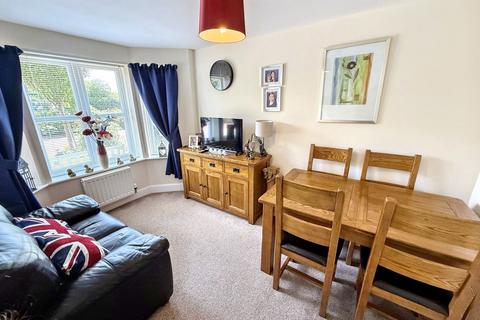 6 Alderman Close, Redcar, TS10 2GX