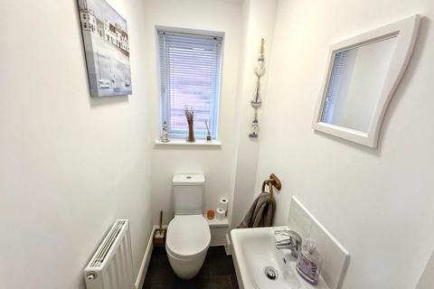 6 Alderman Close, Redcar, TS10 2GX