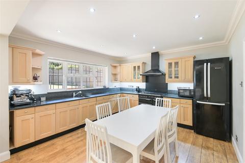 5 bedroom detached house for sale, Old Oak Avenue, Chipstead, Coulsdon