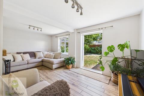 12 Goldsworth Drive, Rochester, ME2 3NR