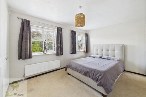 12 Goldsworth Drive, Rochester, ME2 3NR