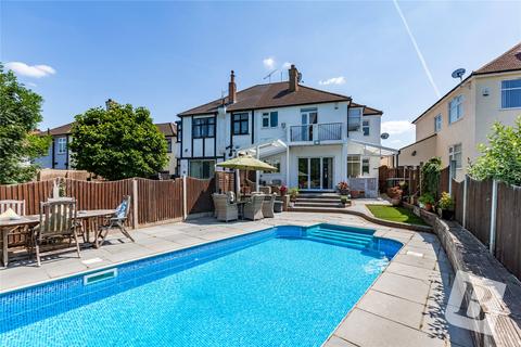 4 bedroom semi-detached house for sale, Abbs Cross Lane, Hornchurch, RM12