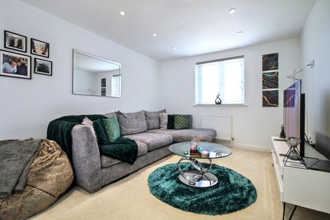 2 bedroom apartment for sale, Millstone Court, Farnborough, Hampshire, GU14