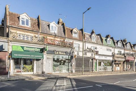 undefined, Friern Barnet Road, London N11