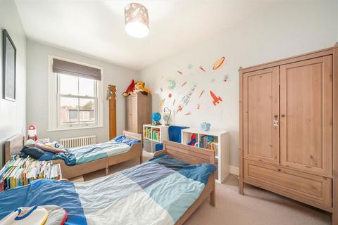 35 Eversley Road, London, SE7 7LE