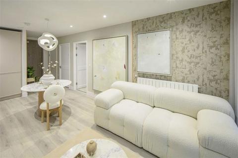 Astell Road, London SE3