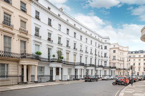 2 bedroom apartment to rent, Westbourne Crescent, London, W2