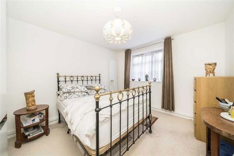 Flat 3, Lake House Scovell Road, London, SE1 1QF
