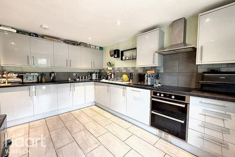 undefined, Gull Lane, Leverington