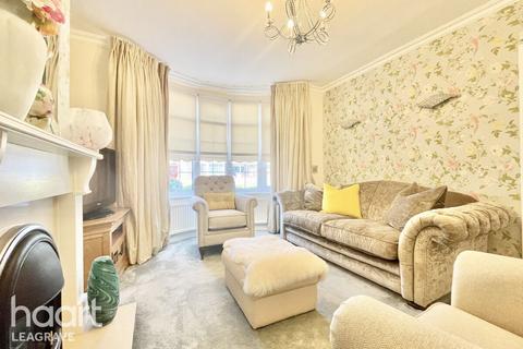 3 bedroom end of terrace house for sale, Onslow Road, Luton