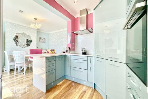 3 bedroom end of terrace house for sale, Onslow Road, Luton