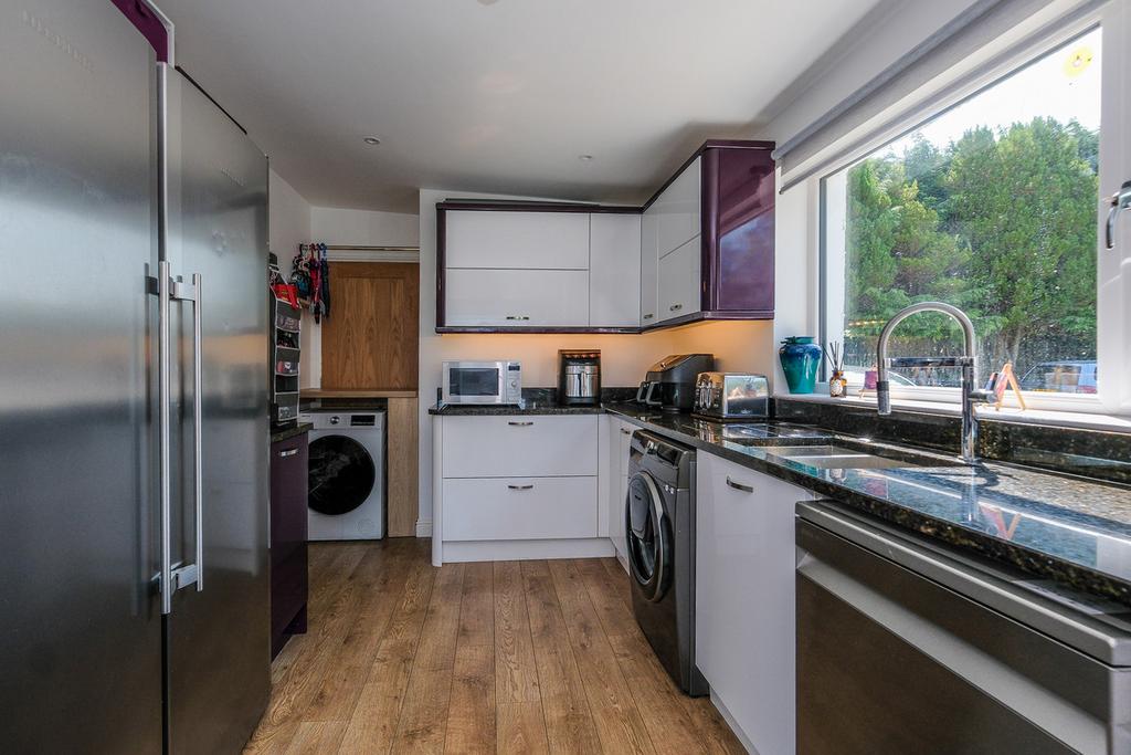Kitchen alternative view