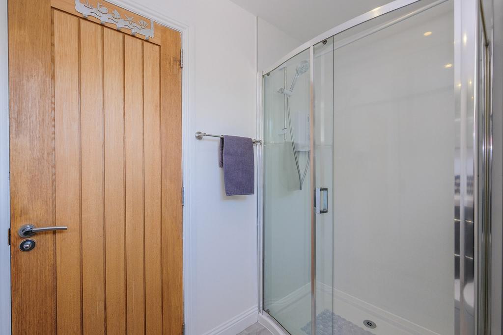 Shower room alternative view