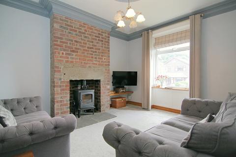 3 bedroom terraced house for sale, Cemetery Road, Low Moor, Bradford, BD12