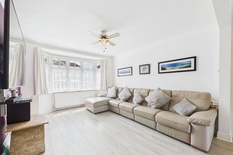 4 bedroom semi-detached house for sale, Pinner Park Avenue, Harrow, HA2