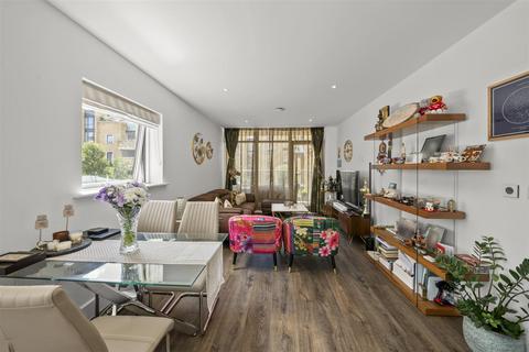 Flat 4, Nurburg House Frazer Nash Close, Isleworth, TW7 5FU