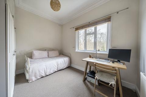 2 bedroom apartment for sale, The Glebe, Blackheath, London