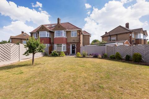 undefined, Bannister Close, Langley SL3