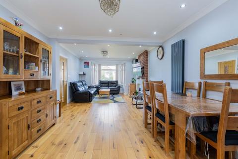 undefined, Bannister Close, Langley SL3