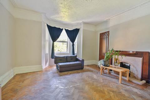 Selhurst Road, London, SE25