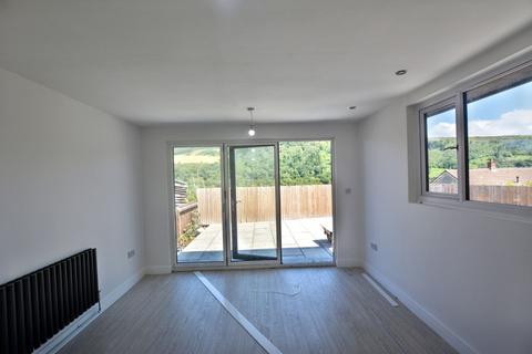 70 Bryntirion, Ynysboeth, Mountain Ash, CF45 4EX