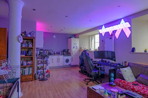 1 bedroom flat for sale, Dock Road, Birkenhead CH41