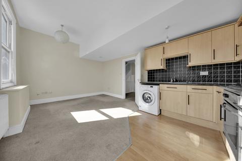 2 bedroom flat for sale, Graham Road, E8