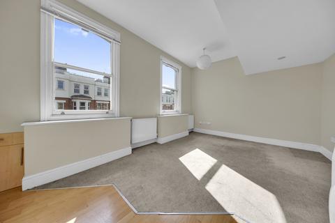 2 bedroom flat for sale, Graham Road, E8