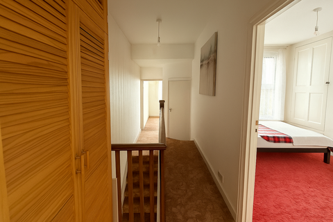 undefined, Lyndhurst Road, E4