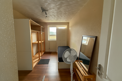 2 bedroom flat for sale, Dukes Court, E6