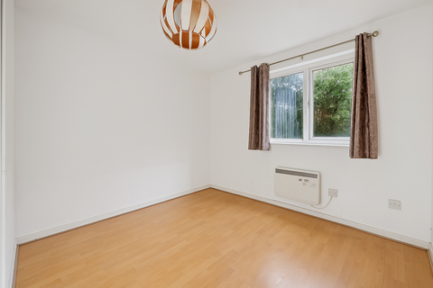 1 bedroom flat for sale, Harrier Way, E6