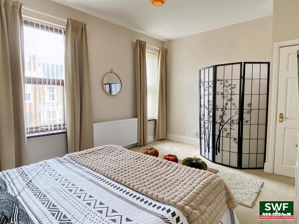 Bedroom1.3.jpg
