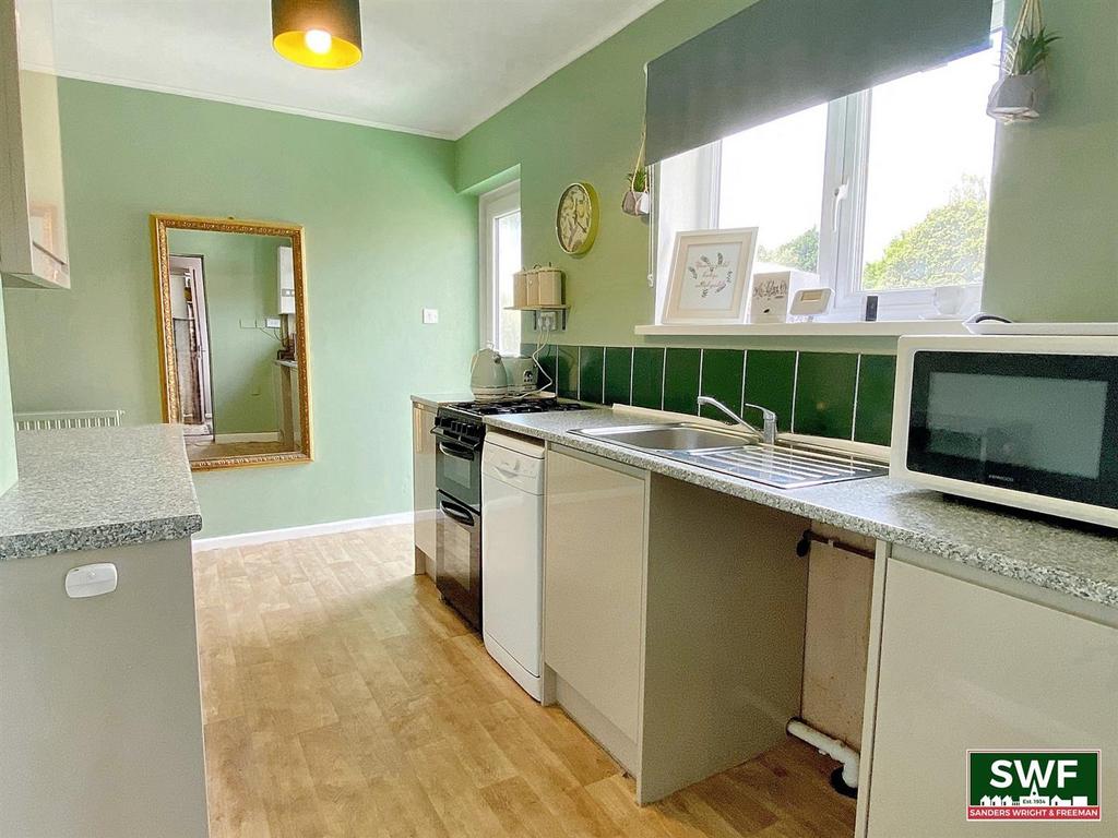 Annex Kitchen1.jpg