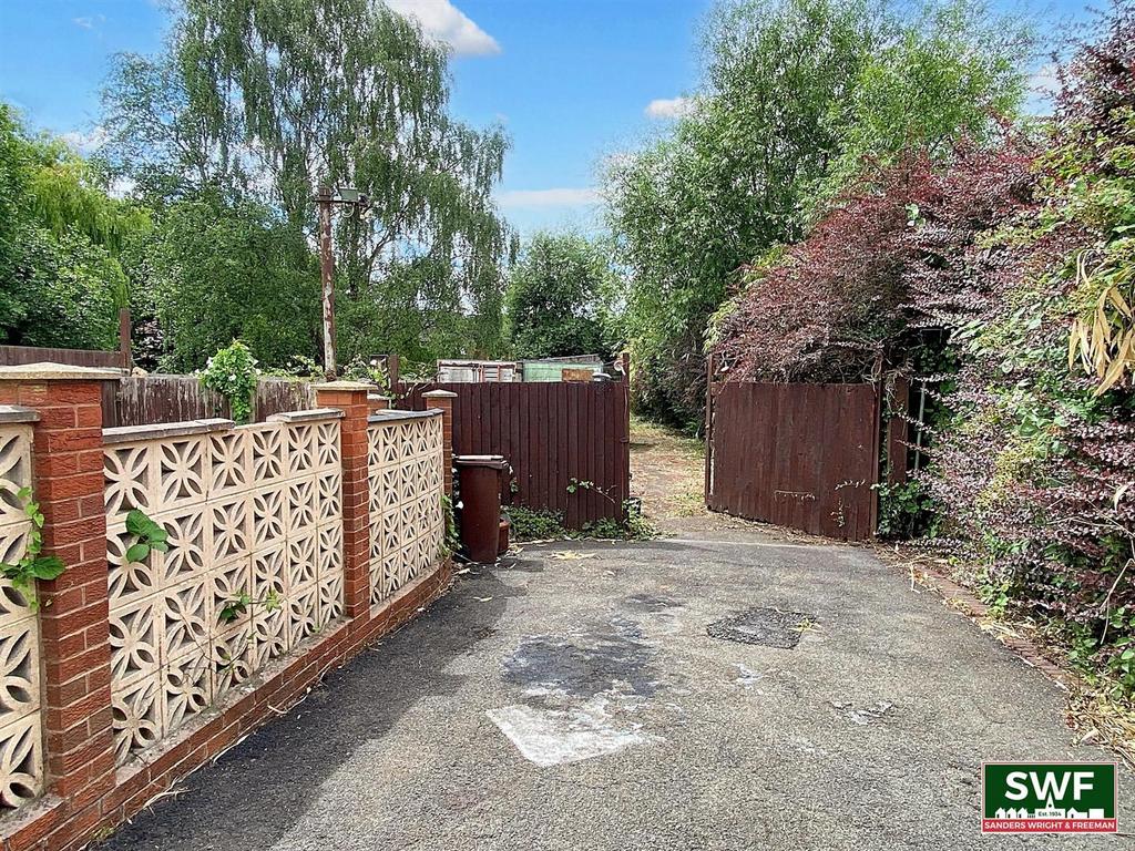 Garden2.jpg