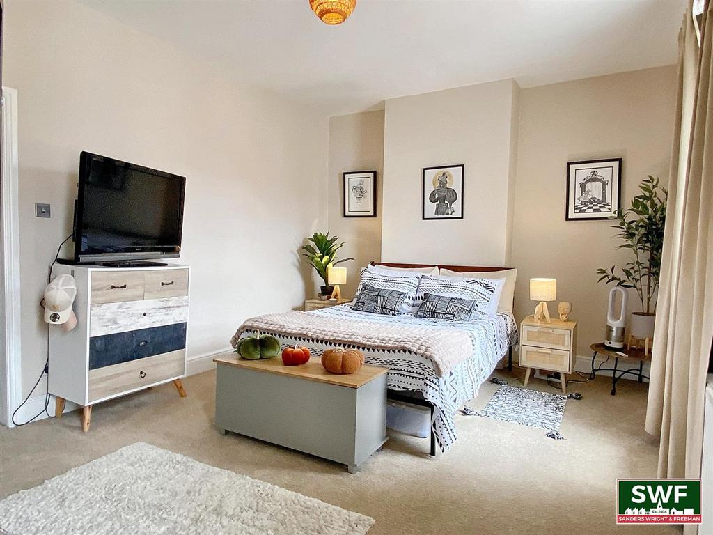 Bedroom1.2.jpg