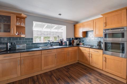 3 Drakes Close, Redditch, B97 5NG