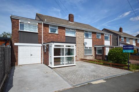 5 bedroom semi-detached house for sale
