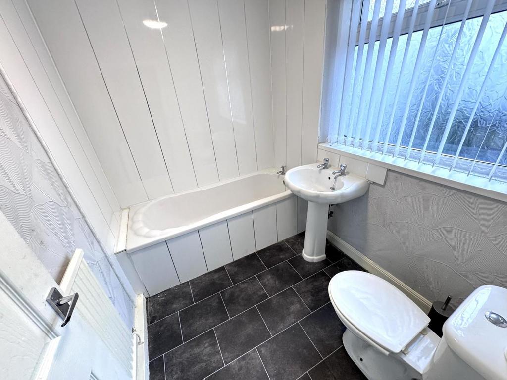 Ground floor bathroom
