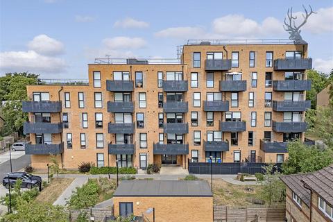 3 bedroom ground floor flat for sale, Lena Kennedy Close, London E4